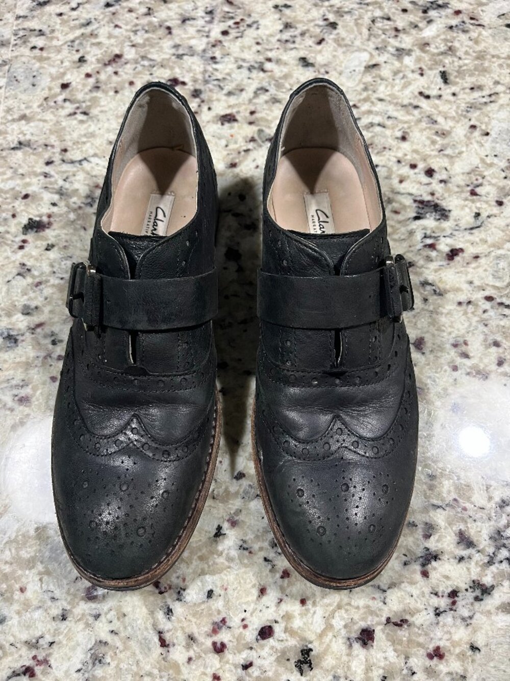 Clarks Narrative Black Leather Wingtip Flats with Buckle Women's size 8